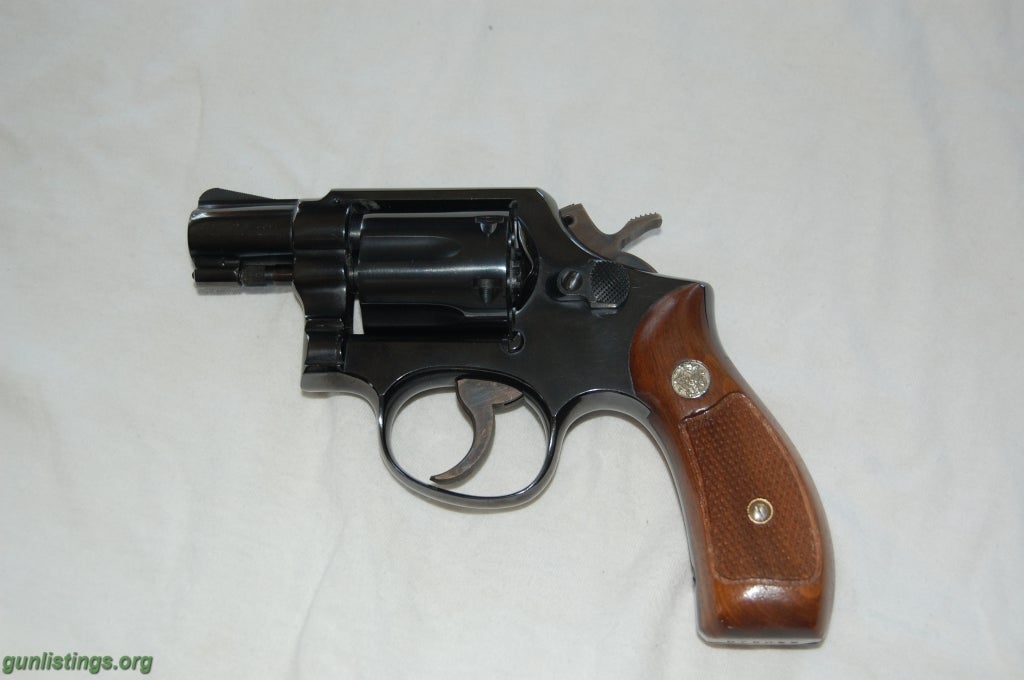 Pistols Smith & Wesson Model 10-5 .38