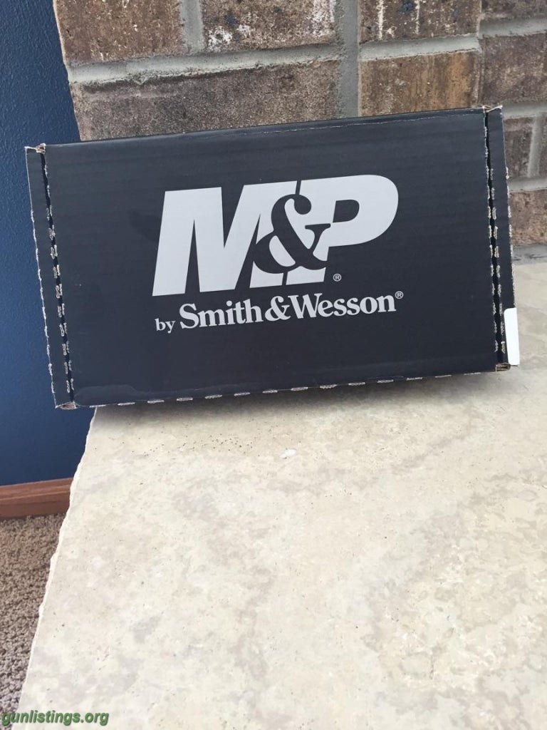 Pistols Smith & Wesson M&P 9MM Shield Brand New