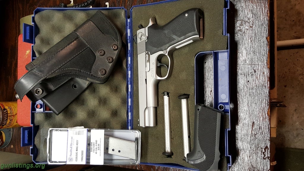Pistols Smith And Wesson 4506-1