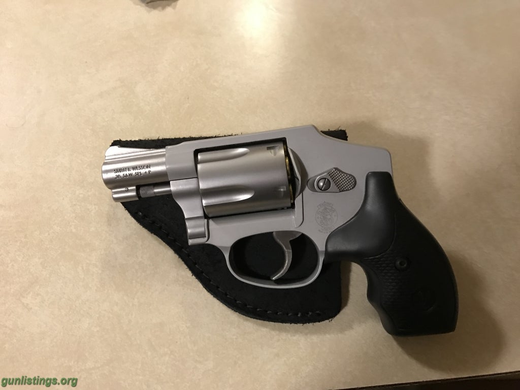 Pistols Smith And Wesson Airweight 642