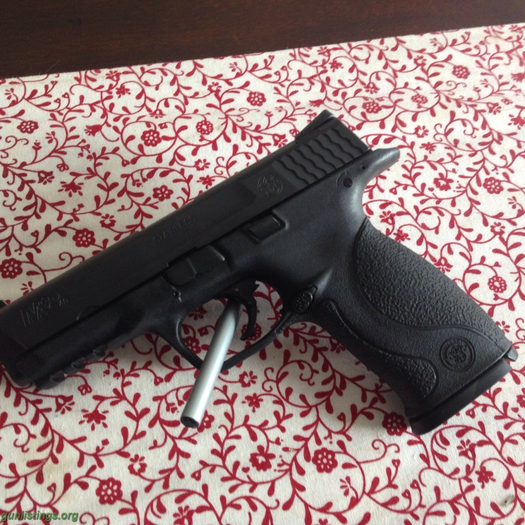 Pistols Smith And Wesson M&P .40 (f/s Or F/t)