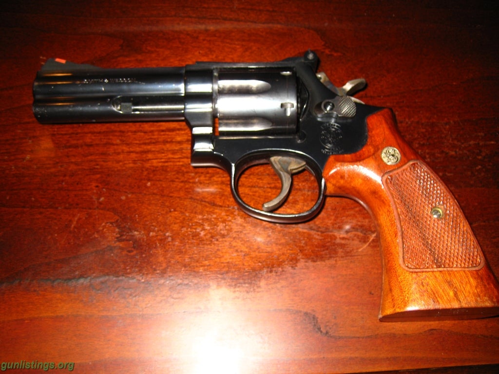 Pistols SMITH WESSON MODEL 586; 357; 4