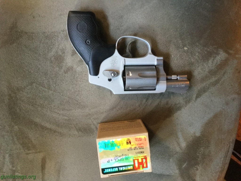 Pistols Smith&Wesson 38