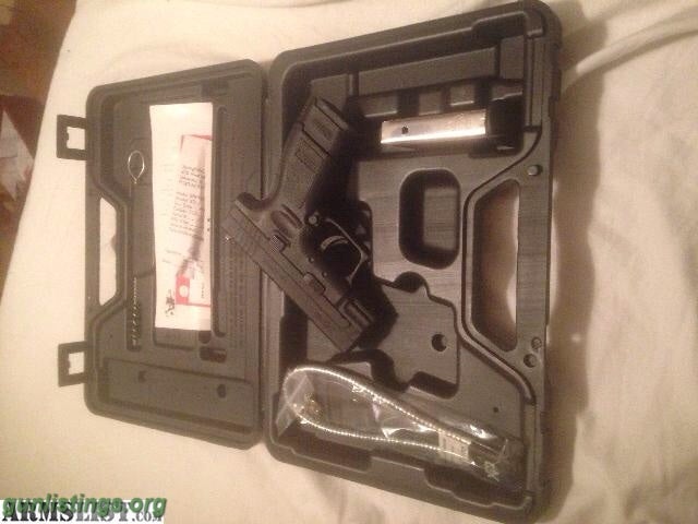 Pistols Springfield XD9 Sub-Compact