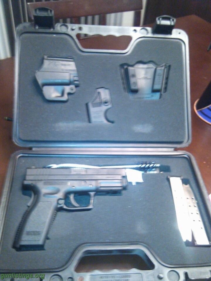 Pistols Springfield XD .40