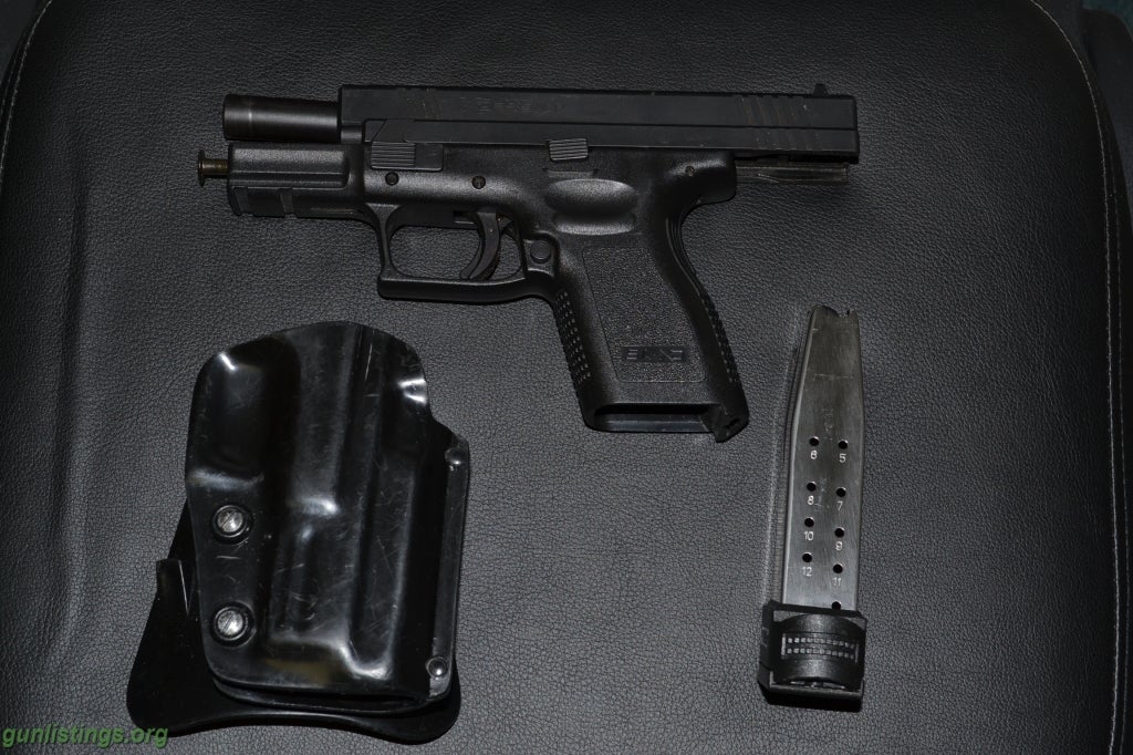 Pistols Springfield XD 45 ACP