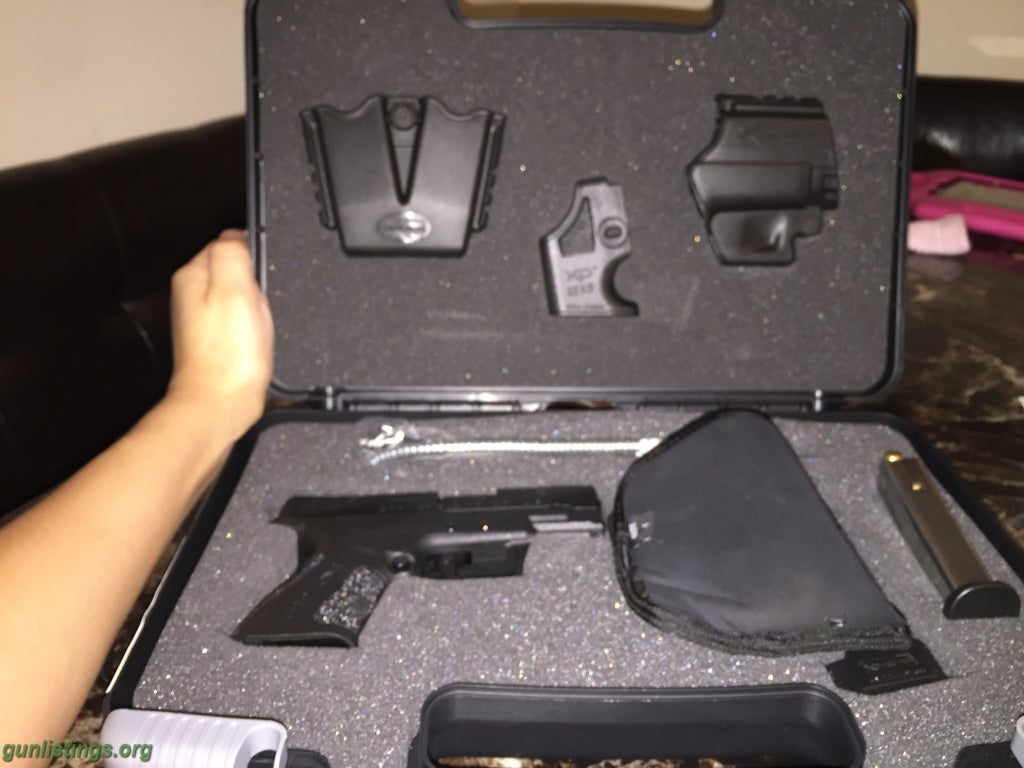 Pistols Springfield XD Mod. 2 Subcompact .40S&W 3 9rd Black Pol