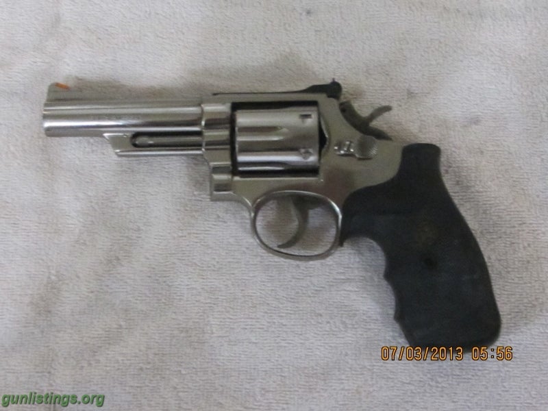Pistols S&W Model 19 Nickel