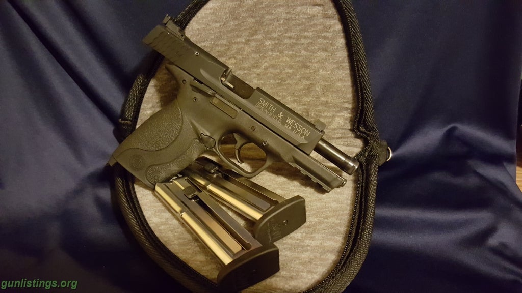 Pistols S&W MP 22 Compact