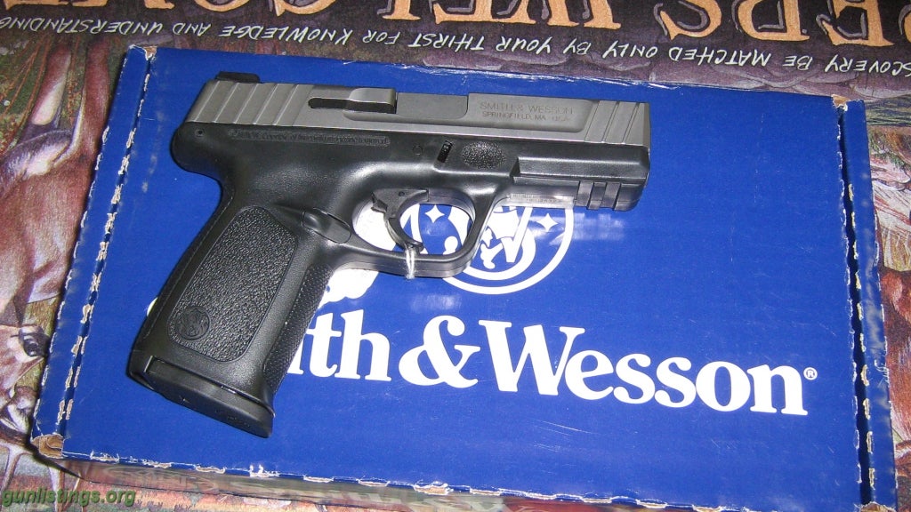 Pistols S&W SD40