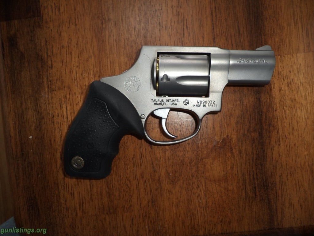 Pistols Taurus 38sp
