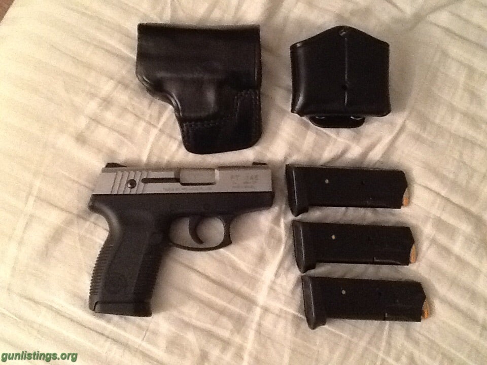 Pistols Taurus Pt145, 4 Factory Magazines, Holster, Mag Pouch !