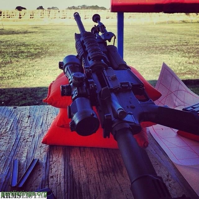 Rifles Olympic Arms AR-15 .223/5.56NATO W/ Extras