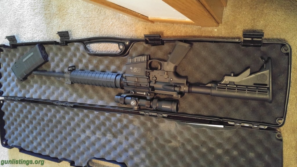 Rifles Smith And Wesson AR10 With Illuminated Leopold Scope