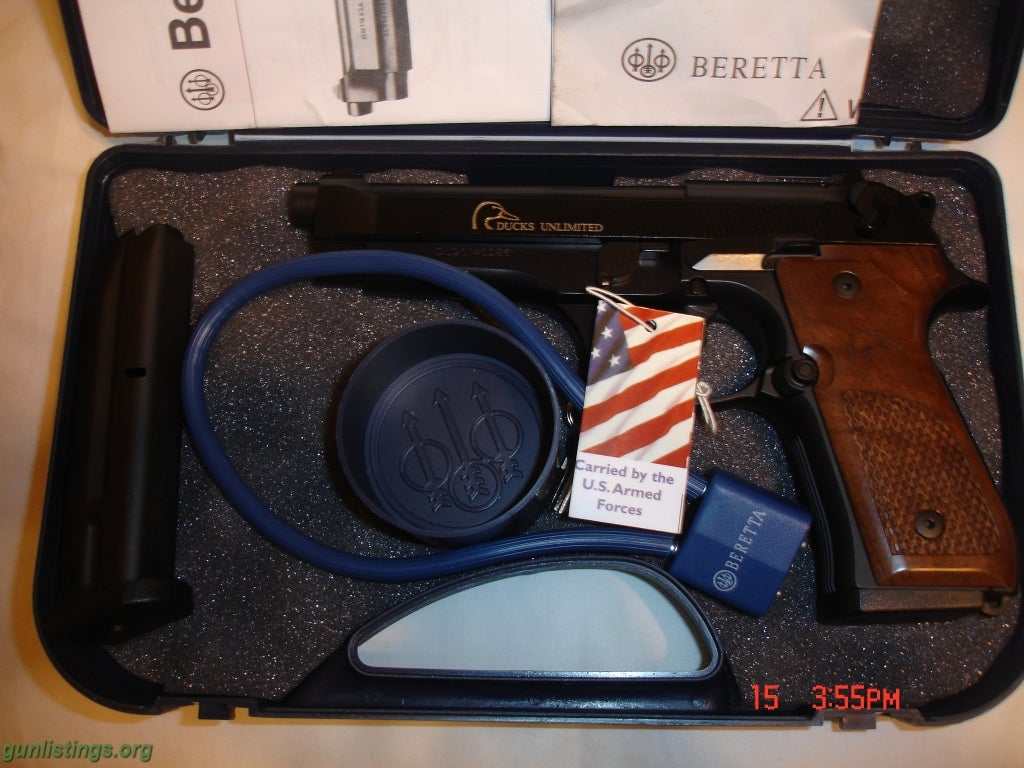 Pistols Beretta 92fs