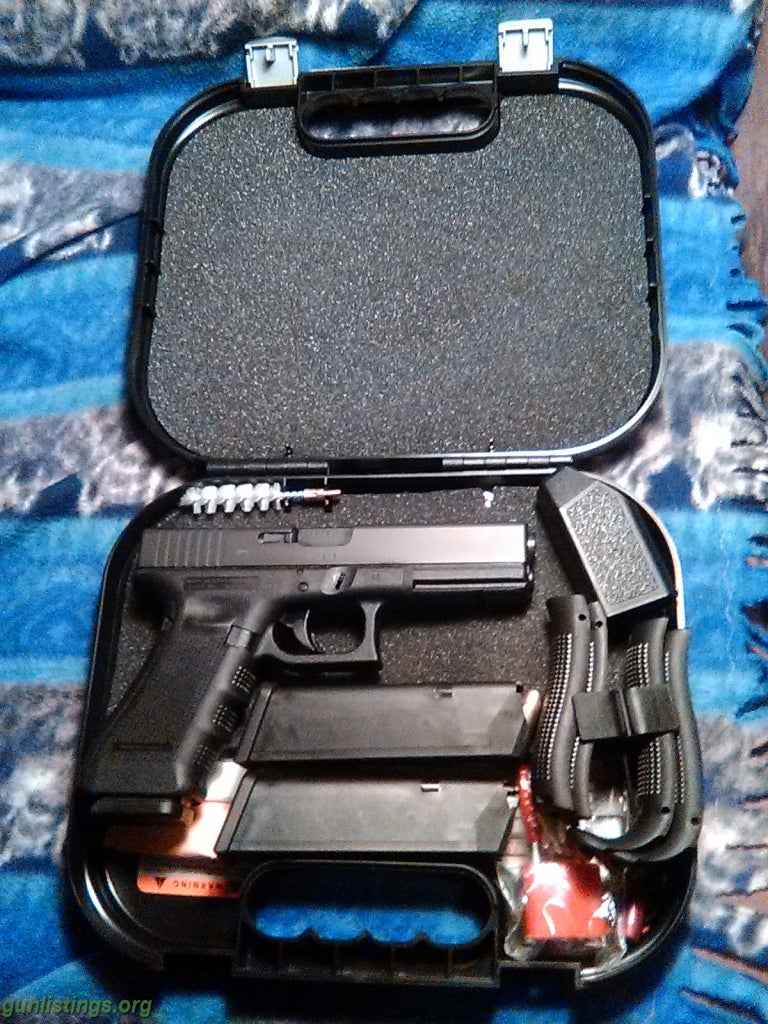 Pistols Brand New Glock 22 Gen 4 .40cal