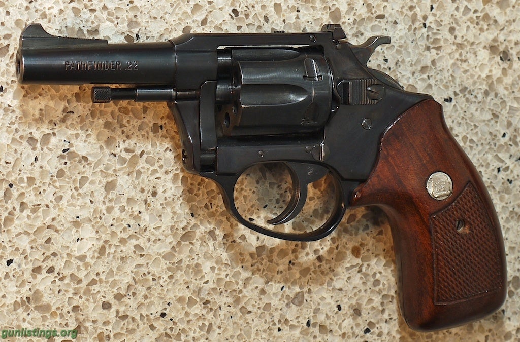 Pistols Early 22lr Charter Arms Revolver W-ammo
