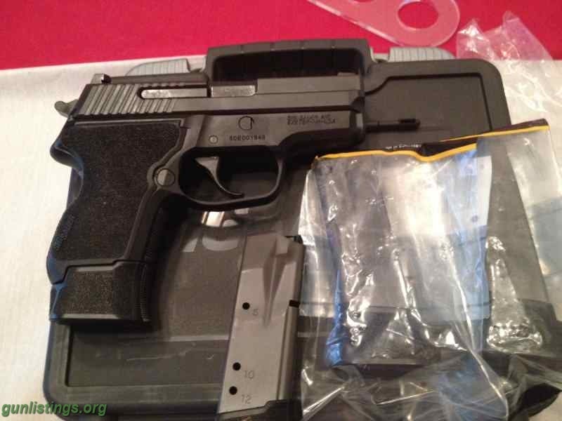 Pistols FS-SIG NIB P224 40S&W, Four 12rd Mags