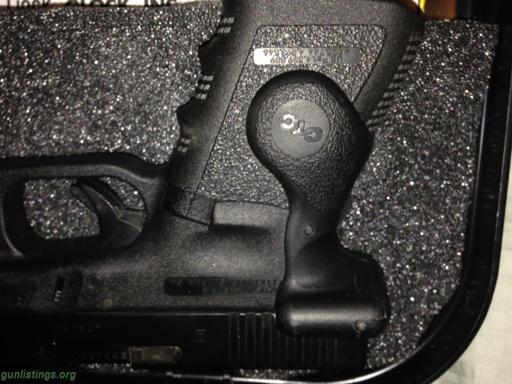 Pistols Glock 23 .40cal