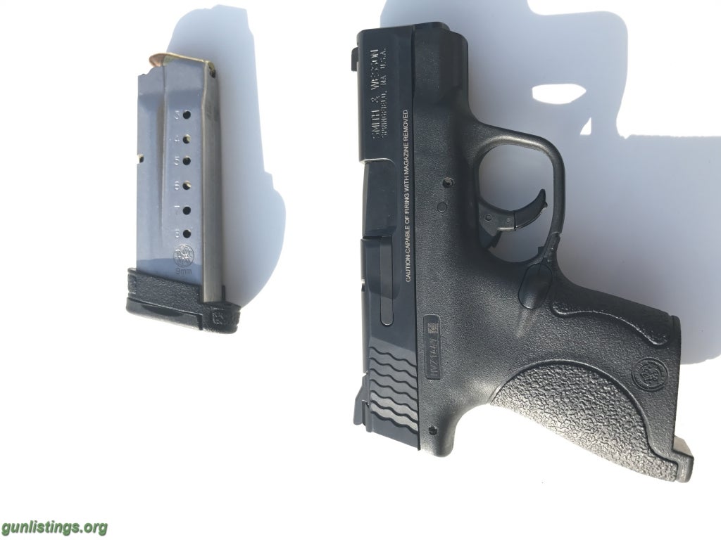 Pistols M&P Shield 9mm