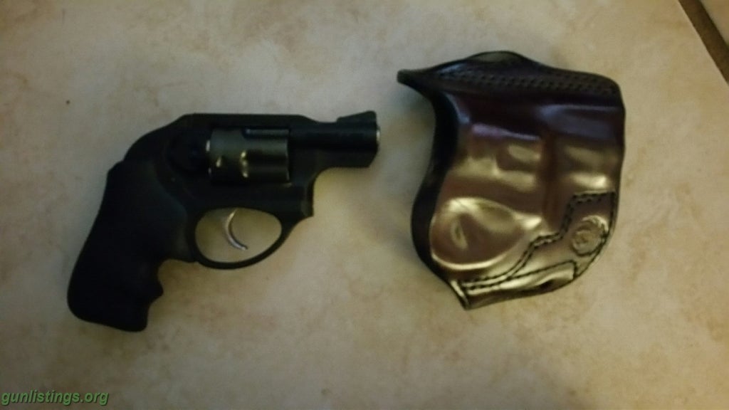 Pistols RUGER LCR W/HOLSTER