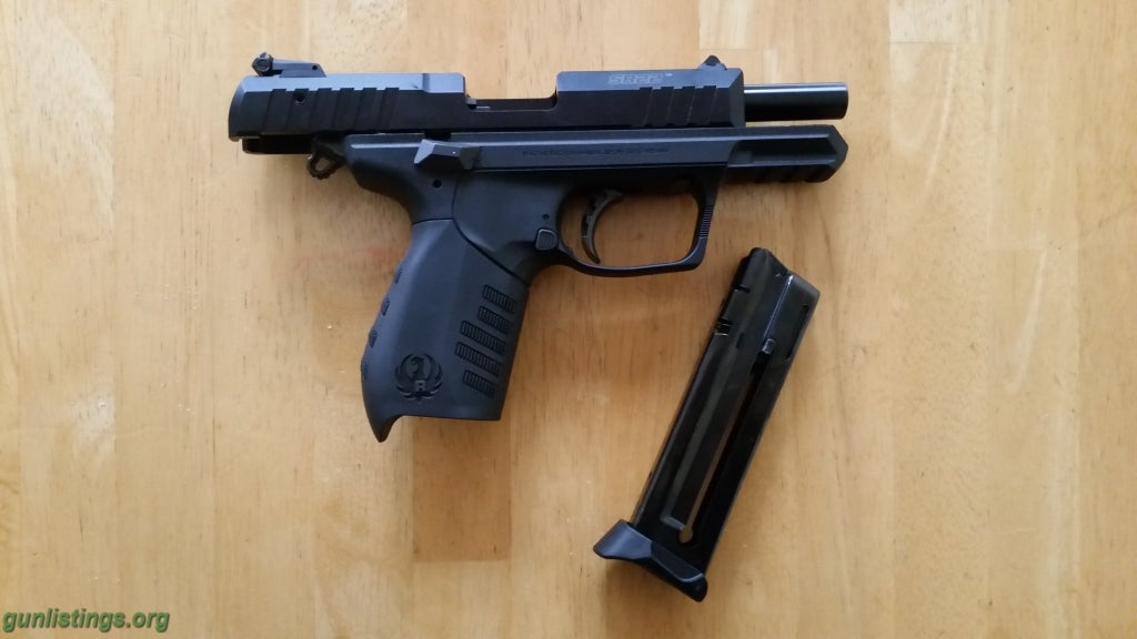 Pistols Ruger SR22