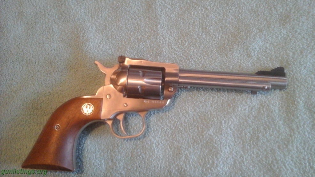 Pistols Ruger Stainless .22 Revolver