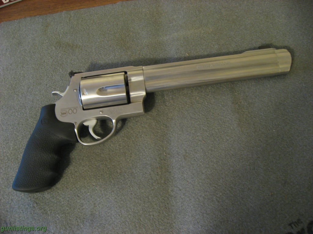 Pistols Smith & Wesson 500 With AMMO!!!