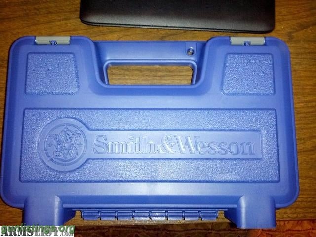 Pistols Smith & Wesson 686 With 6