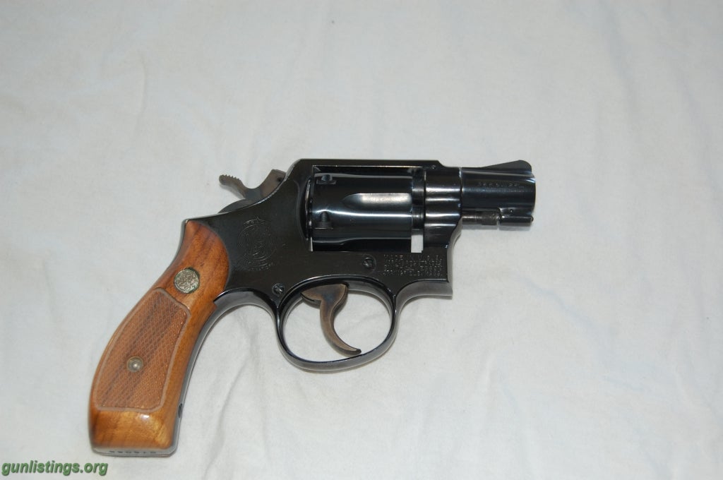 Pistols Smith & Wesson Model 10-5 .38