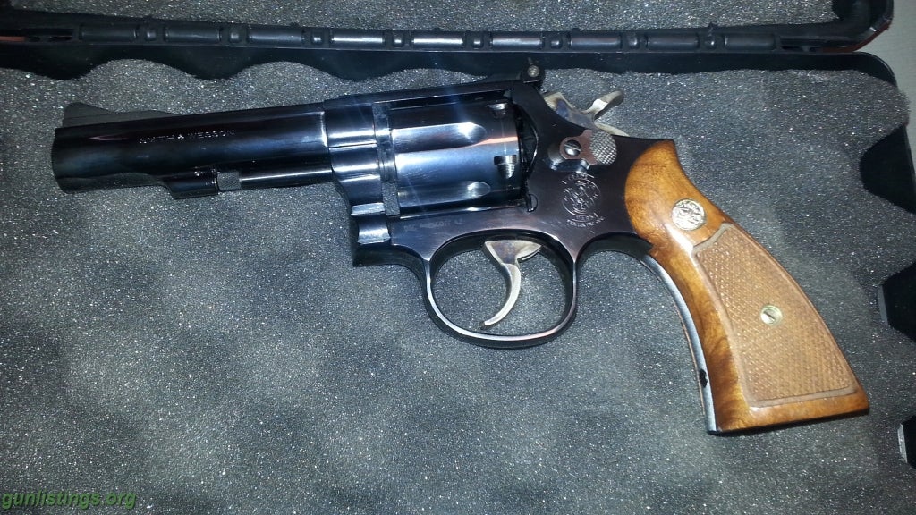 Pistols Smith & Wesson Model 15 K38