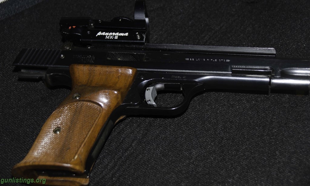 Pistols Smith & Wesson Model 41