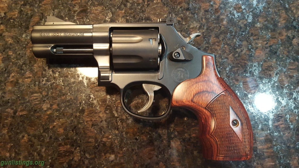 Pistols Smith And Wesson 586 .357 Performance Center
