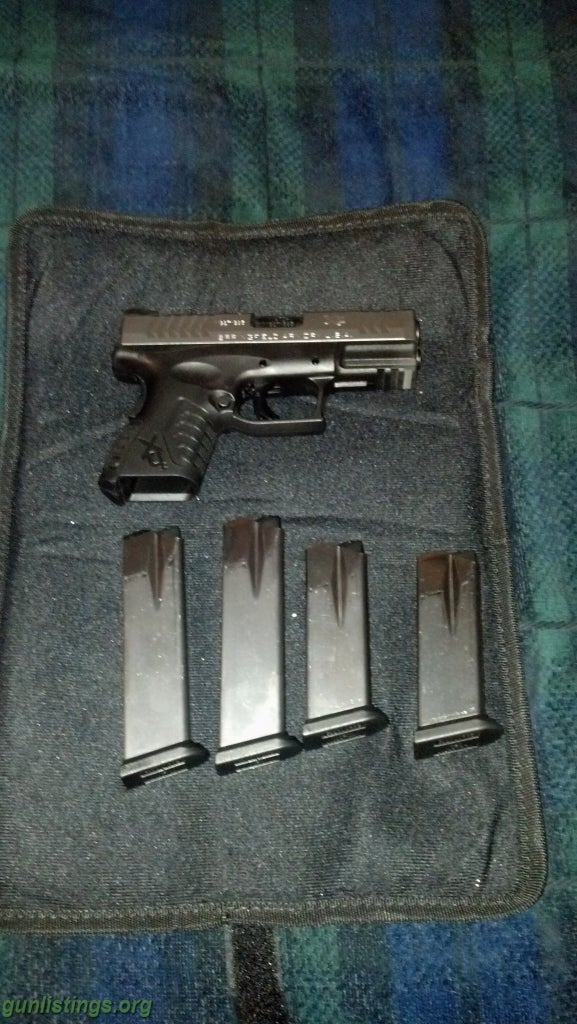 Pistols Springfield XDM 40 Cal 3.8