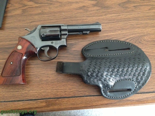 Pistols S&W 357 Revolver
