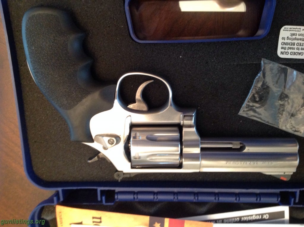 Pistols S&W Model 686, 7shot, 357 Magnum/38 Spe