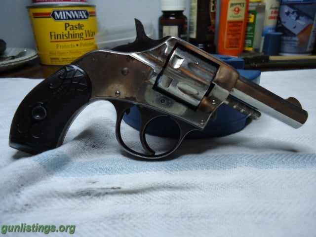 Pistols H&R YOUNG AMERICAN DOUBLE ACTION IN.22 SHORT