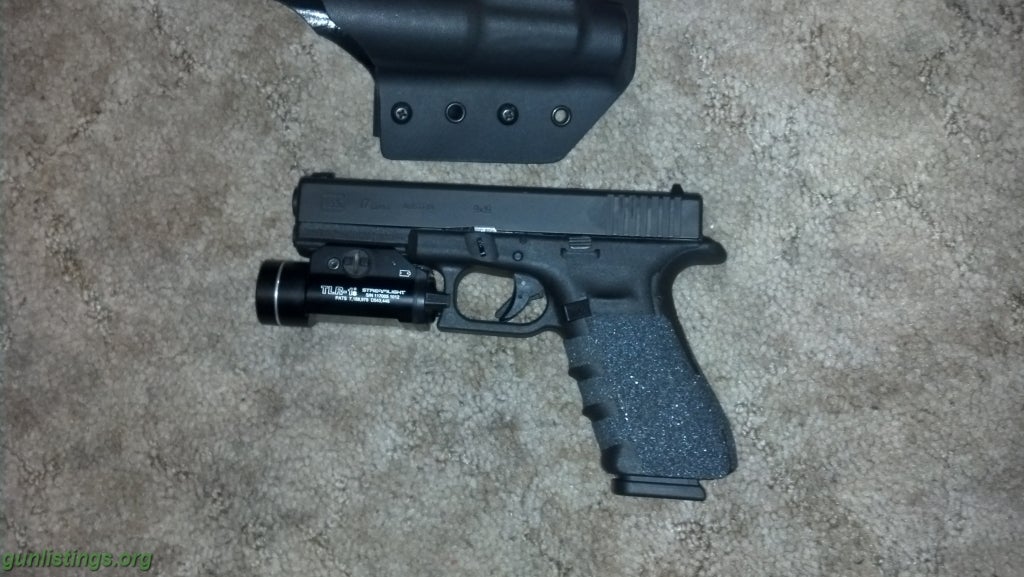 Pistols Like NEW Glock 17 Gen 4 W/ TLR1s And Extras