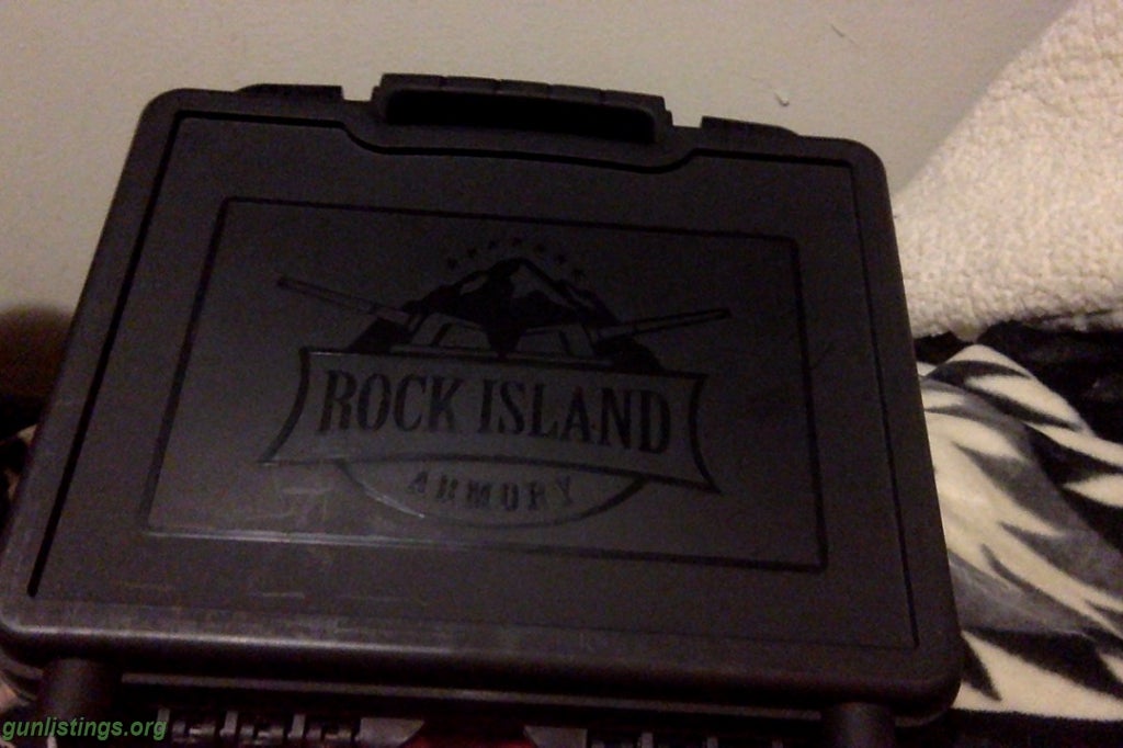 Pistols Rock Island 1911 .45