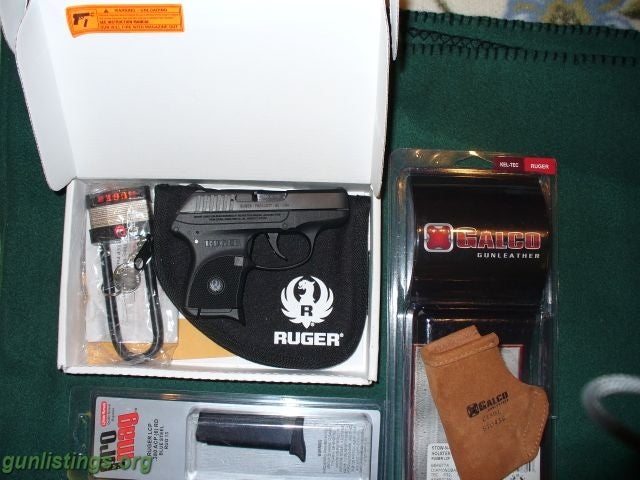 Pistols Ruger LCP .380 + Extras