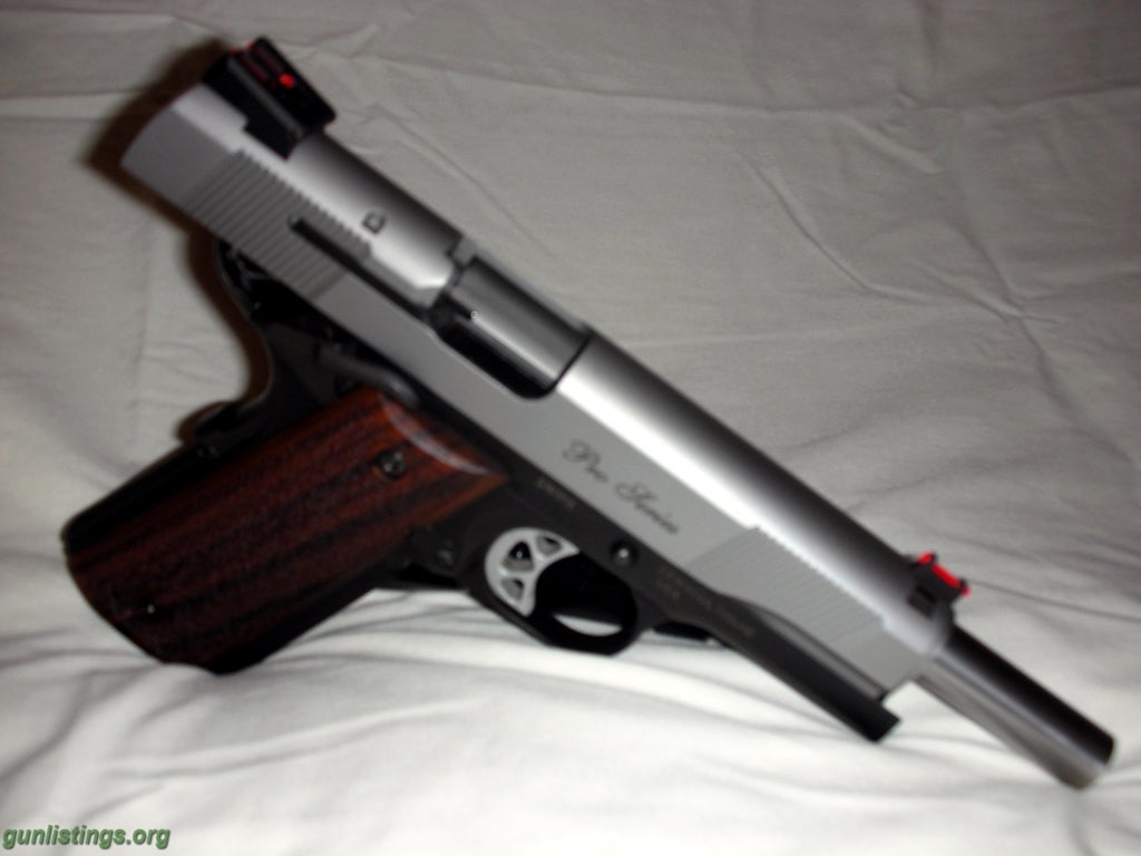 Pistols Smith & Wesson 1911 Pro Series