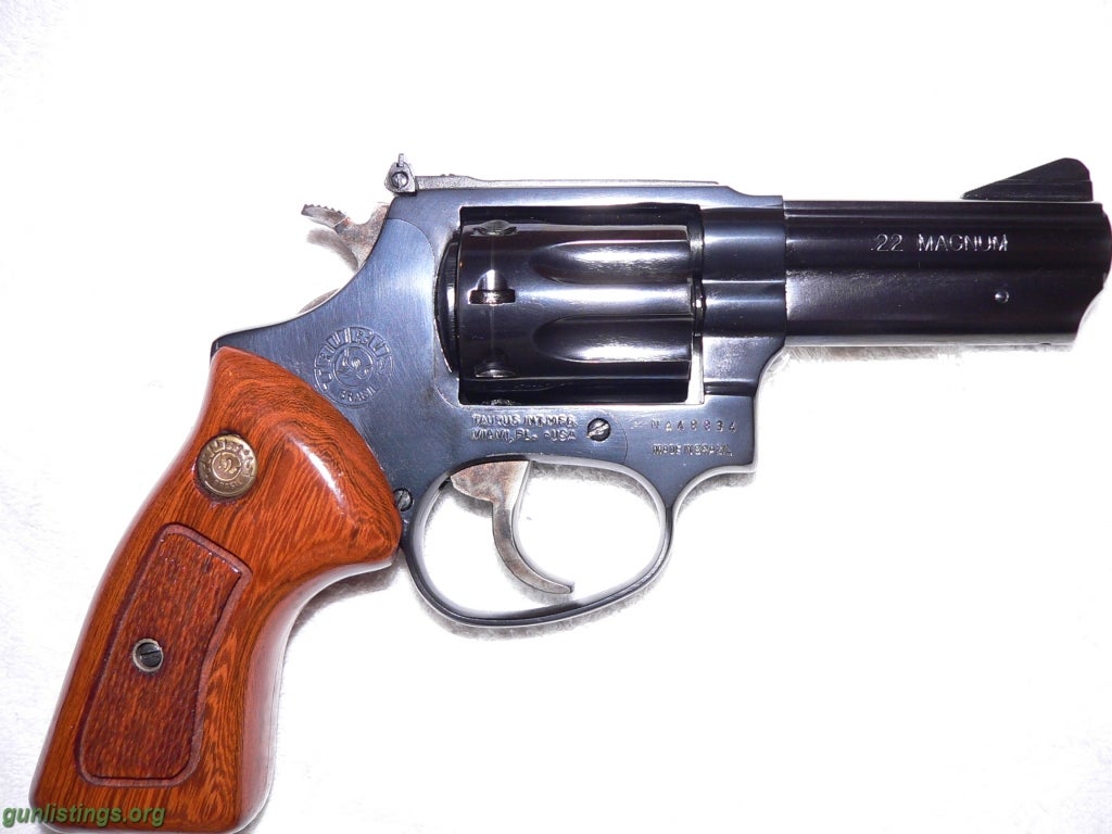 Pistols Taurus 941 - 22 Magnum - 8 Shot Revolver