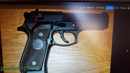 Pistols Beretta 40