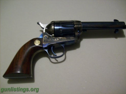 Pistols Beretta Stampede Deluxe .45 Colt