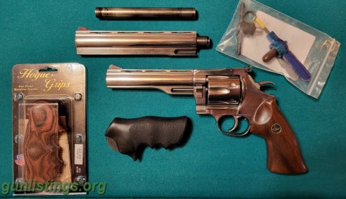 Pistols Dan Wesson Model 744 Stainless Revolver