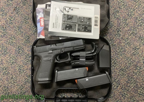 Pistols Glock 19 Gen 5 MOS In Original Case