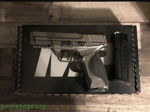 Pistols M&P 2.0 Metal 9mm