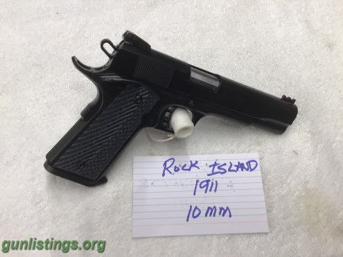 Pistols Rock Island 1911. 10mm