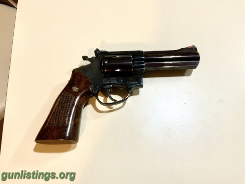 Pistols Rossi 357 Magnum Revolver
