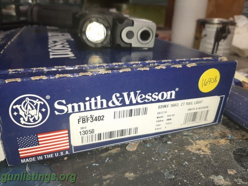 Pistols Smith And Wesson 9 Mm